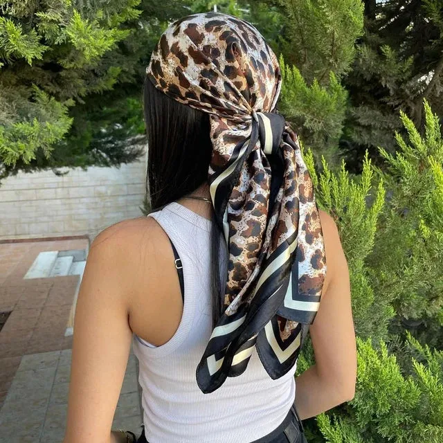 90*90CM Shawls Fashion Beach Sunscreen Silk Scarves 2023 Europe And America Kerchief Popular Print Square Bandannas