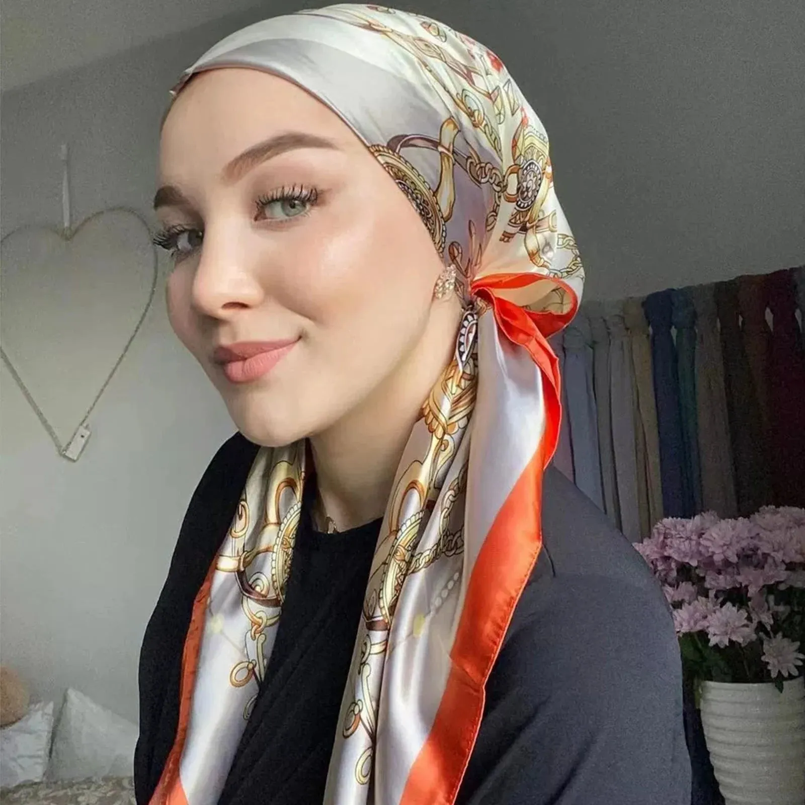 90*90CM Shawls Fashion Beach Sunscreen Silk Scarves 2023 Europe And America Kerchief Popular Print Square Bandannas